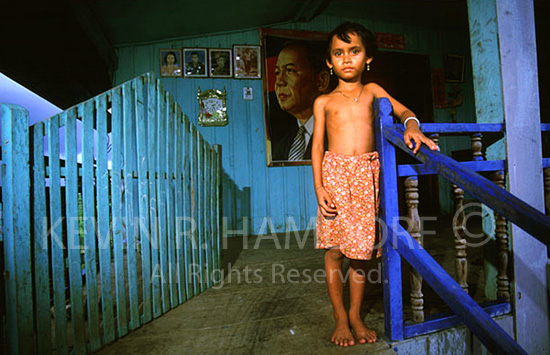 The next generation, Kampot Chnang, Cambodia. (CAM03)