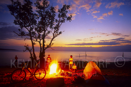 Camping, Cebu, Philippines. (PHCeb034)